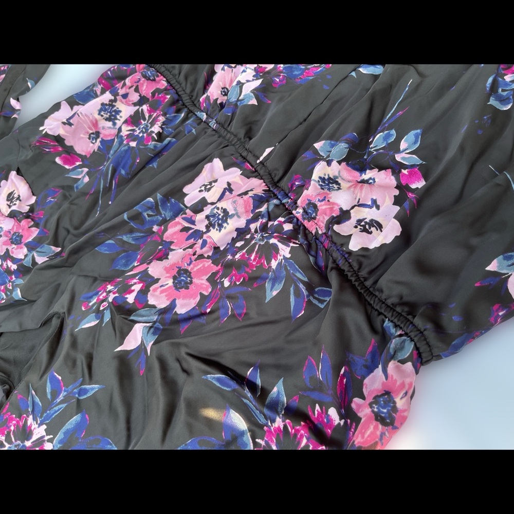 β¨ HP β¨ Floral, Black, and Pink β¨ Satin-Appearance Romper β¨ - Picture 1 of 8